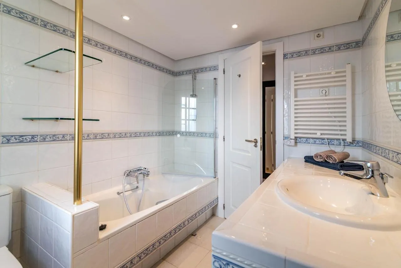 Newly Renovated 3 Bedroom Apt Next To Puerto Banus Marbella Spain