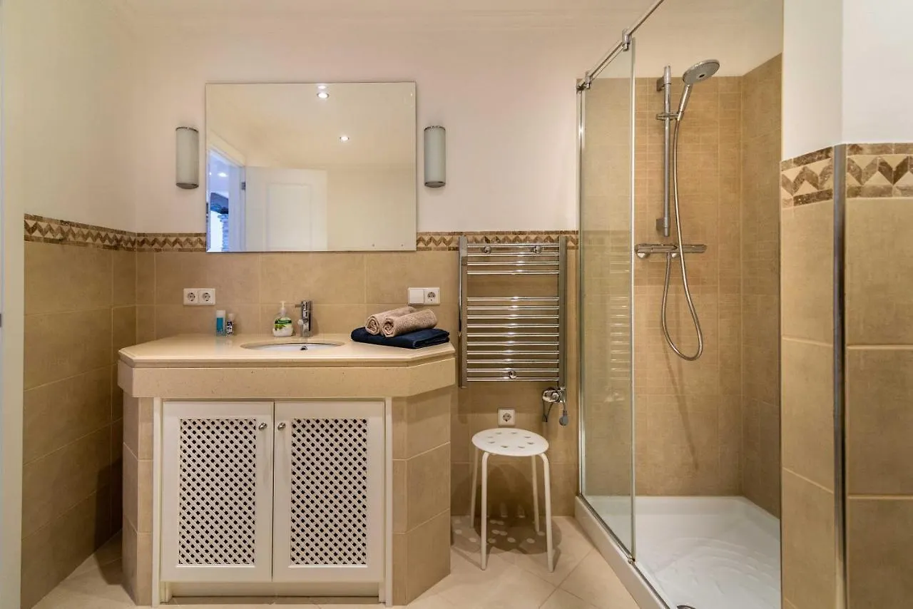 Apartment Newly Renovated 3 Bedroom Apt Next To Puerto Banus Marbella Spain