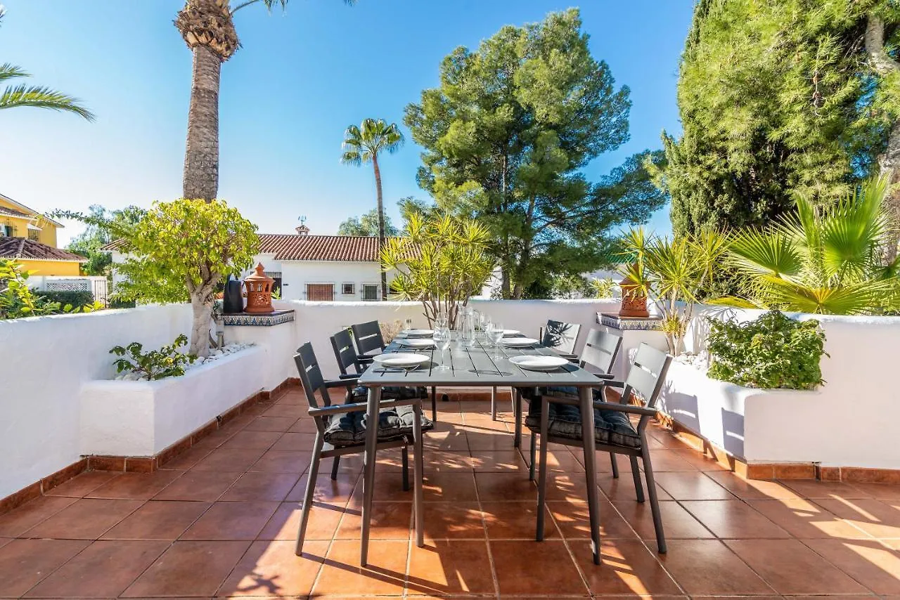 Newly Renovated 3 Bedroom Apt Next To Puerto Banus Marbella