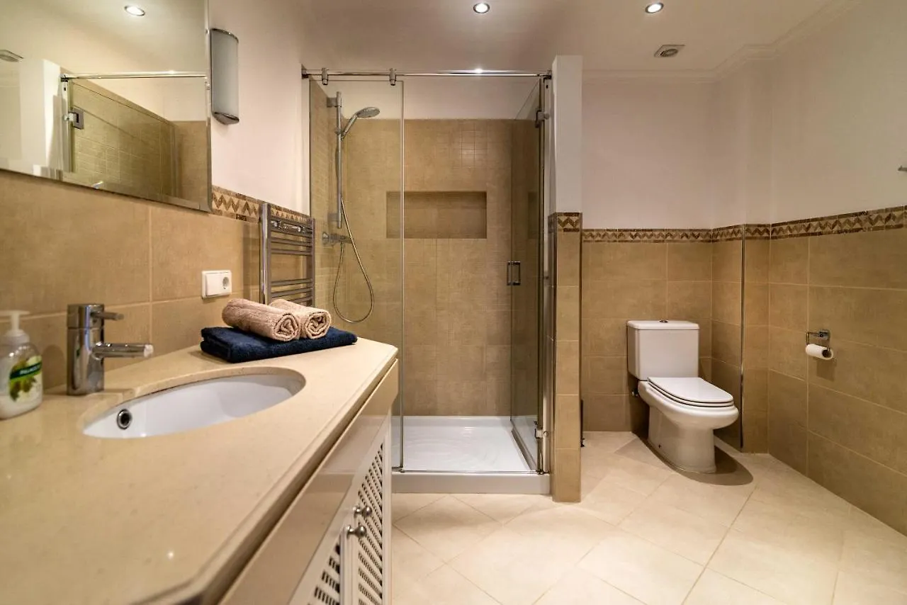 Newly Renovated 3 Bedroom Apt Next To Puerto Banus Marbella Apartment