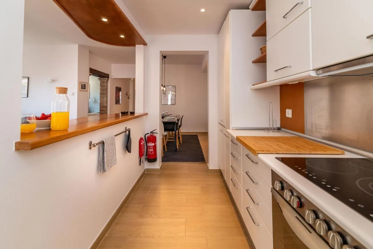 Apartment Newly Renovated 3 Bedroom Apt Next To Puerto Banus Marbella Spain