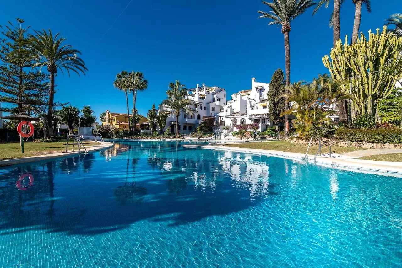 Newly Renovated 3 Bedroom Apt Next To Puerto Banus Marbella Apartment