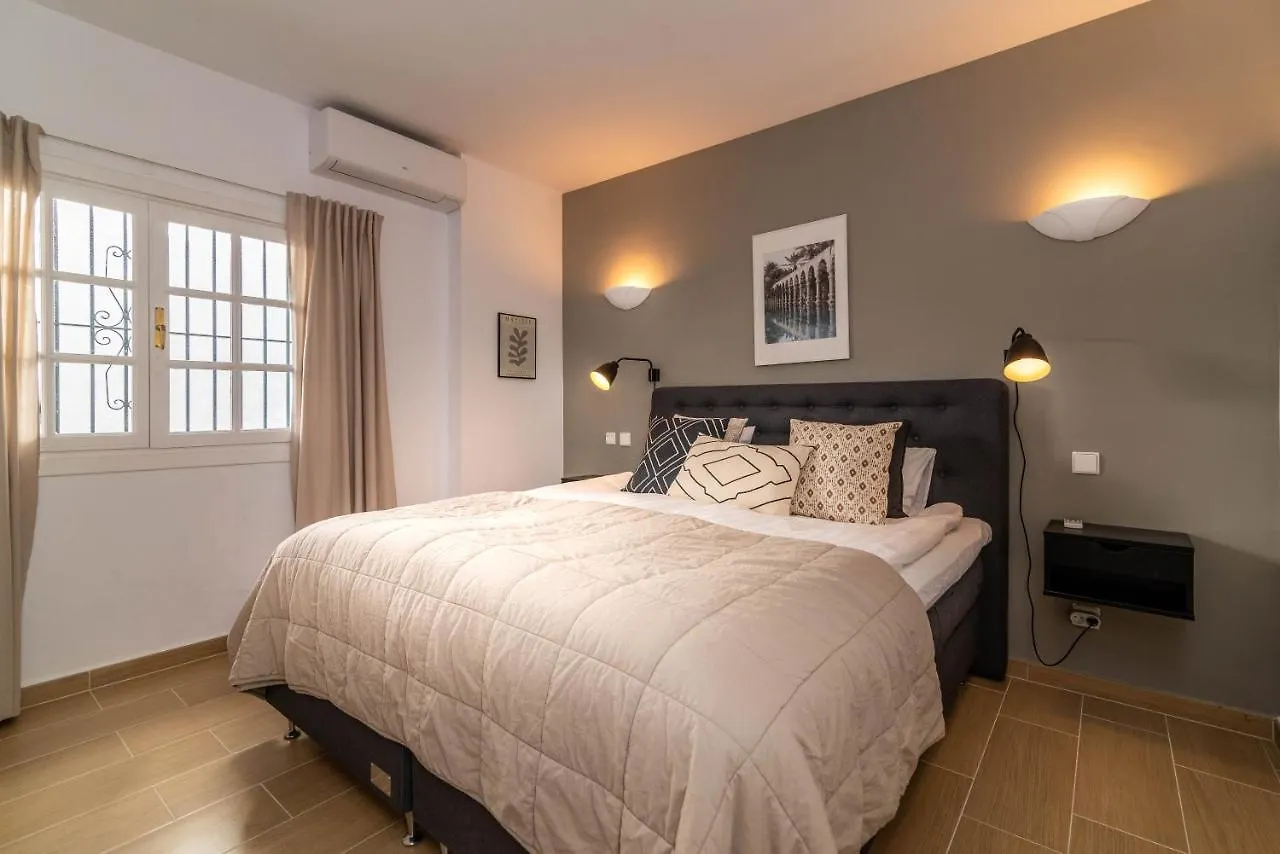 Newly Renovated 3 Bedroom Apt Next To Puerto Banus Marbella